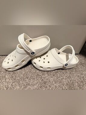 Woman’s Croc Sandals